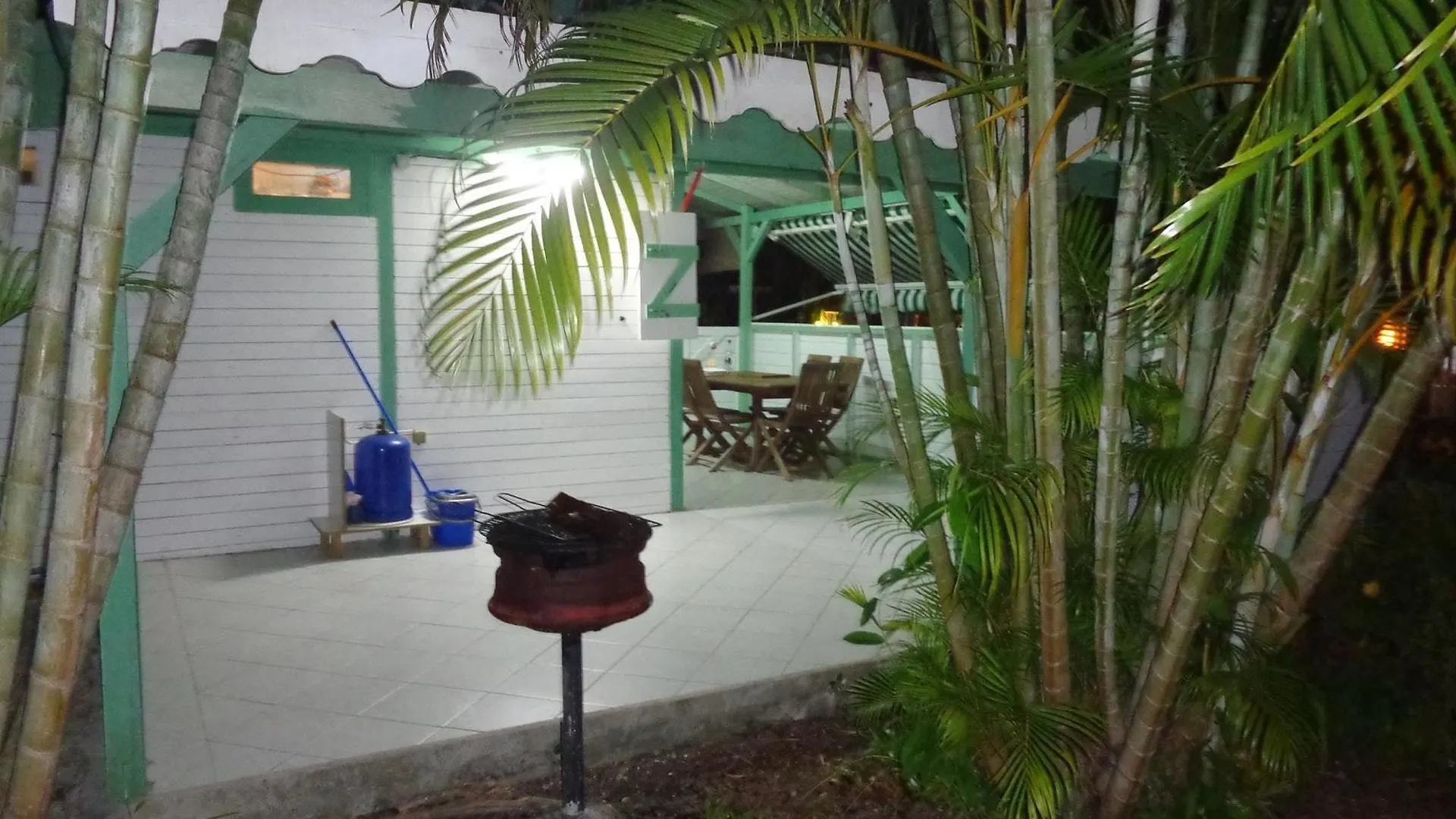 House With 2 Bedrooms In Le Moule, With Pool Access, Furnished Garden Apartment